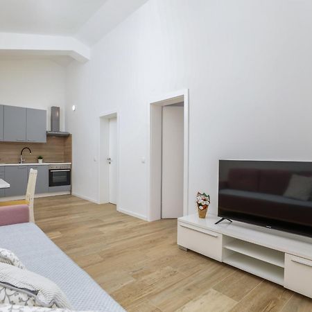 Sea La Vie Apartment Fazana Bagian luar foto